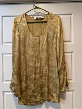 Rumored Gold Floral Scoop-Neck Long Sleeve Satin Dress - SZ: S